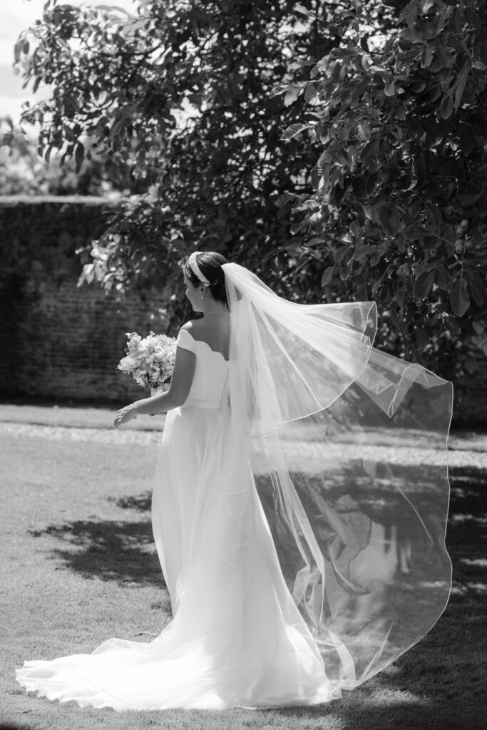 Tips for Brides for Beautiful & Calm Getting Ready Photos​